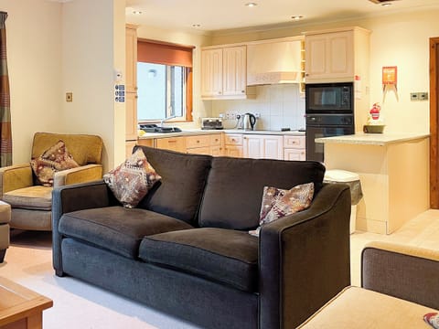 Open plan living space | Oich View - Great Glen Waterside Cottages, Spean Bridge