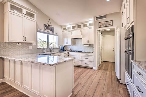 Fully Equipped Kitchen | Cooking Basics | Dishware & Flatware