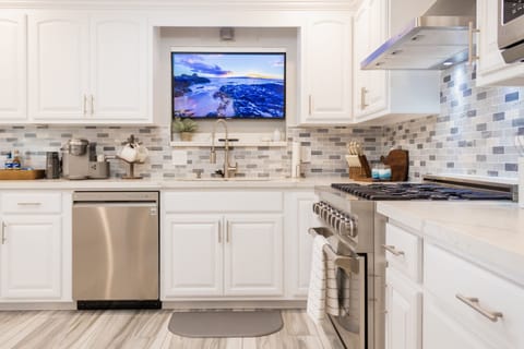 Unleash your inner Gordon - Long Beach, MS