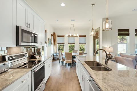 Massive Island - Shore Thing Getaway 