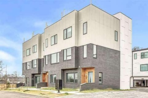 Stylish townhouse with sleek exterior—perfect base for Nashville adventures!