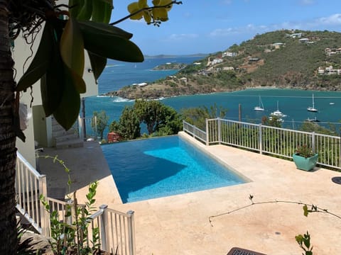 4D5104D1 2A3B 4DE3 A7DC E30F4C39F2D8