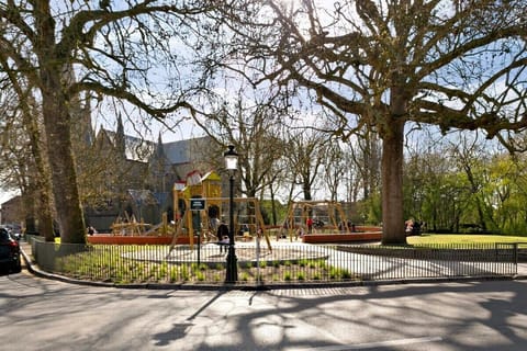 Near the beautiful Astridpark