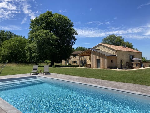 Maison Secrete farmhouse and Barn