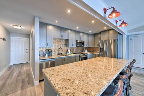 Kitchen | Fully Equipped | Cooking Basics | Stainless Steel Appliances