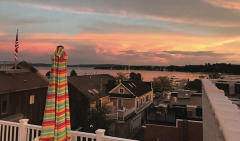 Upscale Flat w/ Private Ent on Main St.  2BD // 1BA + AC, Wifi, Rooftop Deck Apartment in Harbor Springs