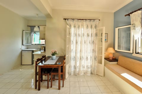 All units offer: open plan area with basic kitchenette, dining table and sofabed