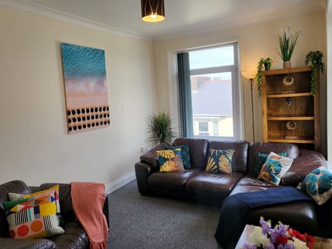 Marina Reach, Neyland. Living room.