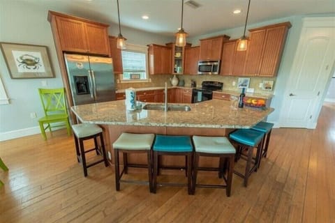 Summer House kitchen