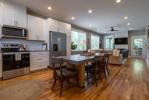 Kitchen offers a Smooth Top Electric Range