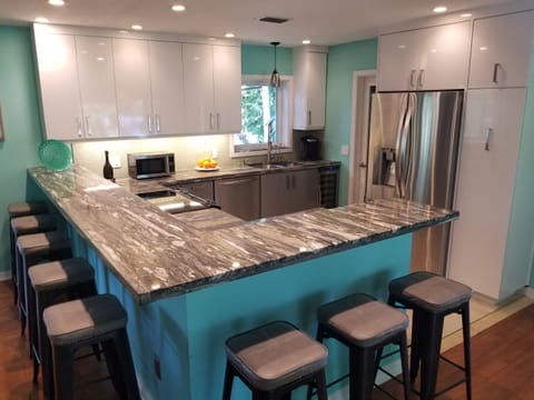 Modern kitchen with plenty of seating