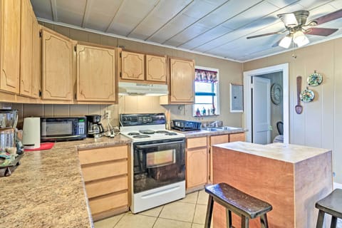 Kitchen | Drip Coffee Maker | Blender