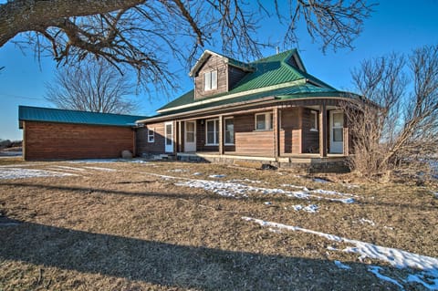 Powersville Vacation Rental | 3BR | 2BA | 1,100 Sq Ft | 3 Steps to Enter