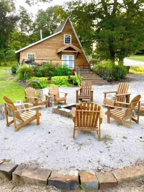 Huge firepit/ grilling area great for roasting hotdogs and marshmallows! 