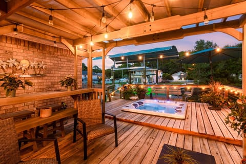 Hot Tub/Boat Lift