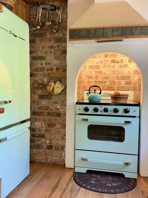 If these appliances could talk, they’d scold you for not wearing an apron