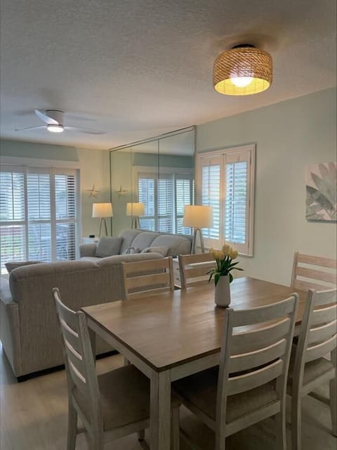 Kitchen & Living Area