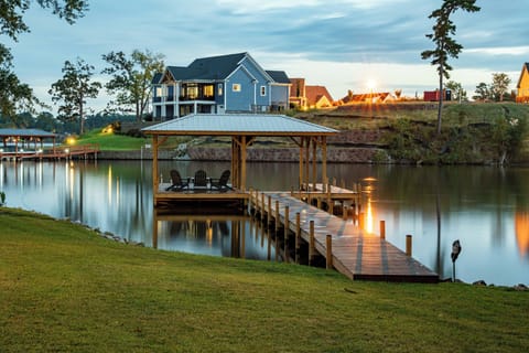 Brand new covered dock in a peaceful cove
