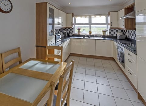 Matthews Cottage Doonbeg, Doonbeg, County Clare