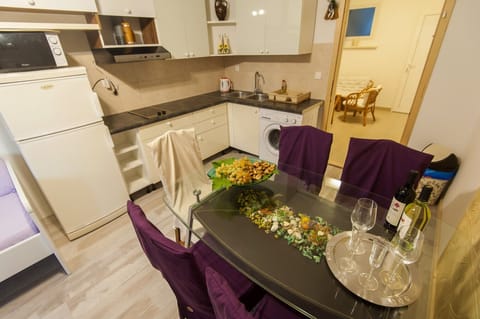 Kitchen and dining area