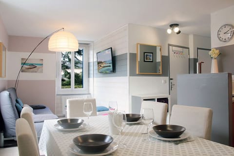 Pretty apartment in the center of Cancale