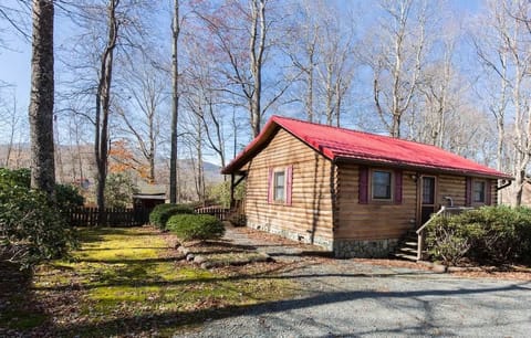 Mountain Muse is tucked away just minutes from Blowing Rock