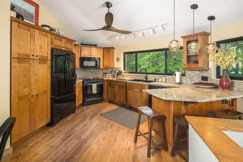 Fully equipped kitchen