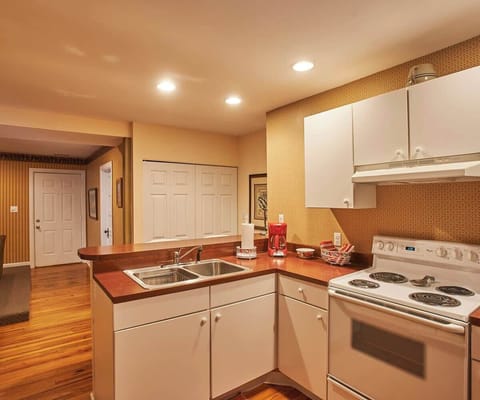 Kitchen has all the essentials