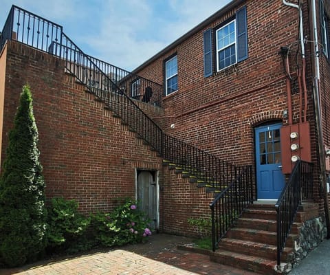 Located in the heart of downtown Blowing Rock