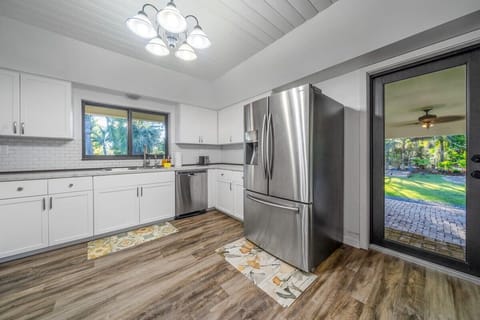 Turn your kitchen into a cooking haven with our essential collection of kitchen tools.