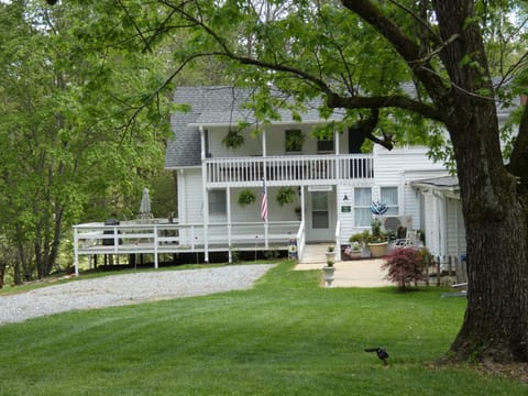 Entrance to Farmhouse Guest Quarters