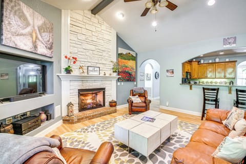 Hot Springs Vacation Rental | 4BR | 2BA | 1 Step Required for Access