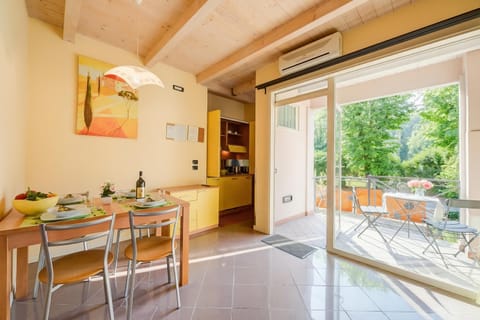 Kitchen and dining area
