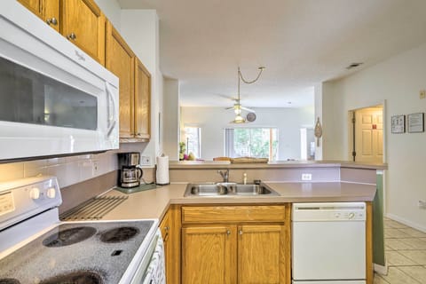 Fully Equipped Kitchen | Basic Cooking Essentials Provided | Drip Coffee Maker