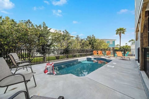 Private POOL for ONLY our Guests