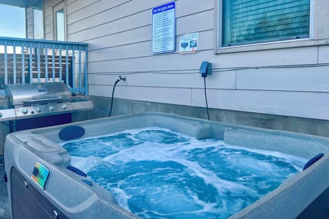 San Antonio Vacation Rental | 3BR | 2BA | Step-Free Access | 1,824 Sq Ft