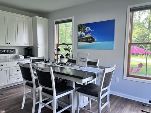 Modern eat-in Kitchen with amazing views. Smart TV, and brand new appliances.