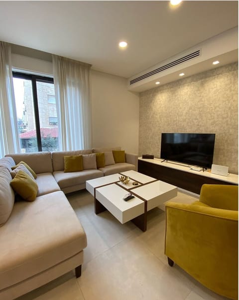 Living/TV Room
