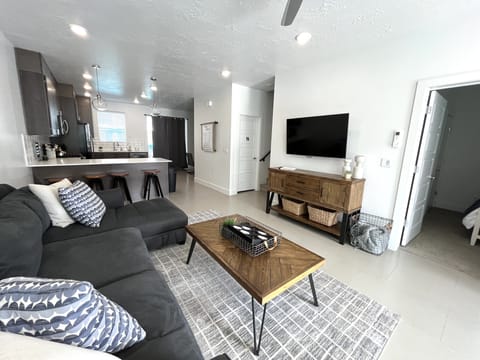 Living room/door to main floor suite