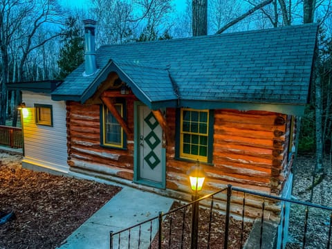 View at dusk of Cara's Cabin!