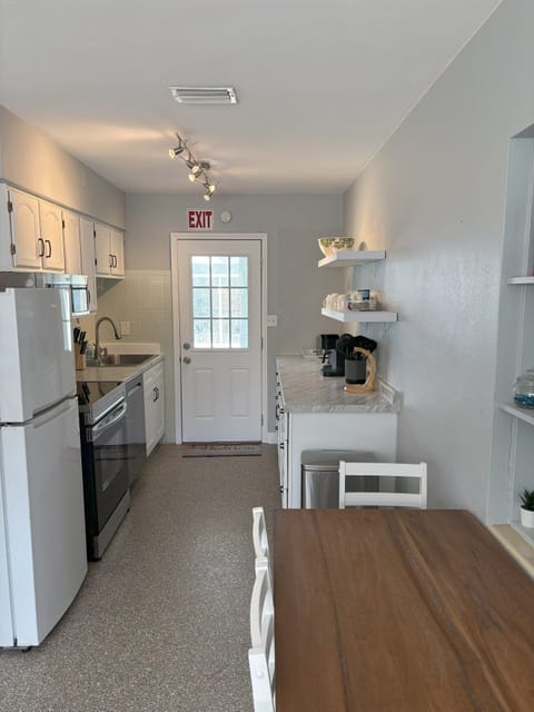 Cottage A - Fully equipped Kitchen with dishwasher