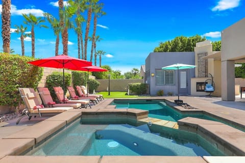 Begin your vacation with a refreshing lap in the oversized pool then catch some rays on one of six lounge chairs.