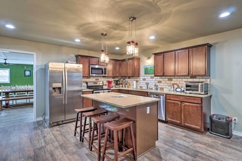 Kitchen | Fully Equipped