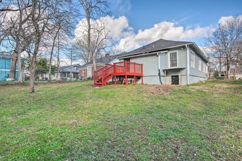 Atlanta Vacation Rental | 3BR | 2BA | 1 Step Required for Access | 1,200 Sq Ft