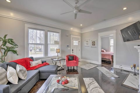 Atlanta Vacation Rental | 3BR | 2BA | 1 Step Required for Access | 1,200 Sq Ft