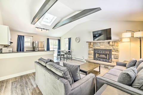 Pocono Lake Vacation Rental | 3BR | 1.5BA | 960 Sq Ft | Single-Story Home