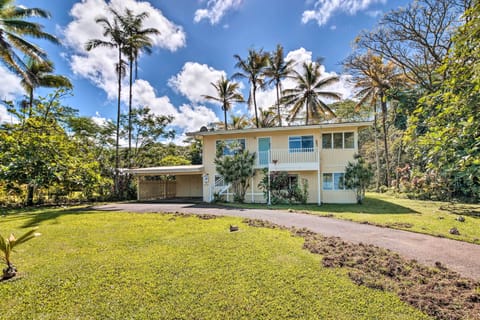 Pahoa Vacation Rental | 3BR | 2BA | 1,768 Sq Ft | Step-Free Entry