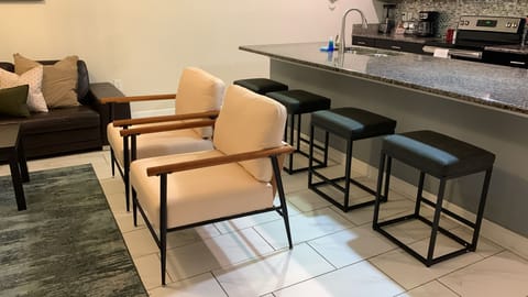 0d59ec68-9230-4905-a3c5-bd351c5bc5da(1)