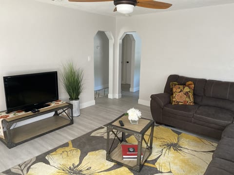 Living room 1