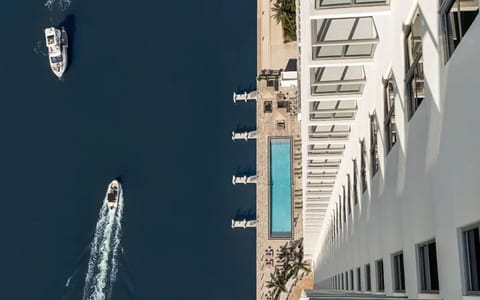 Ground level pool with gorgeous views of the intercostal